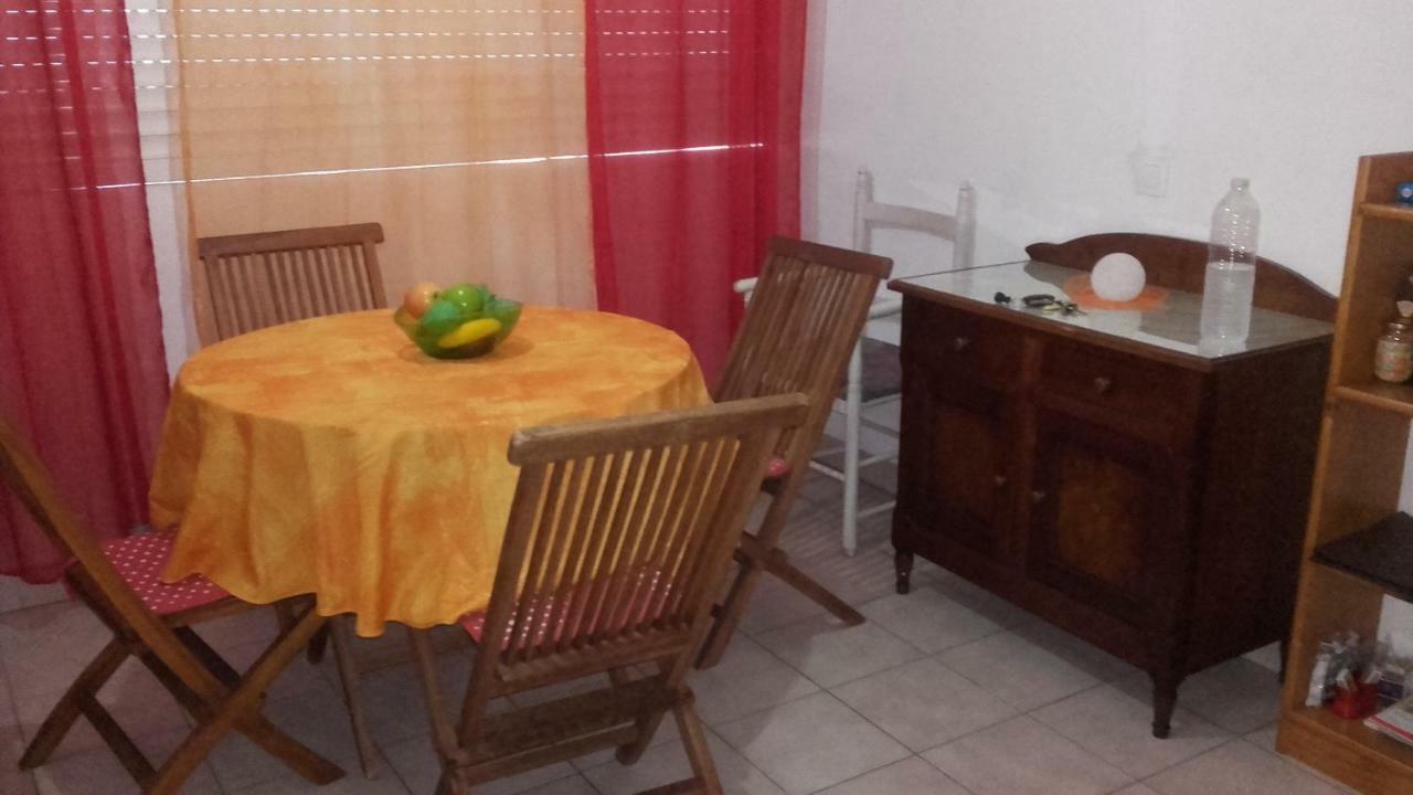 Appartement Sunburst Sainte-Anne Luaran gambar